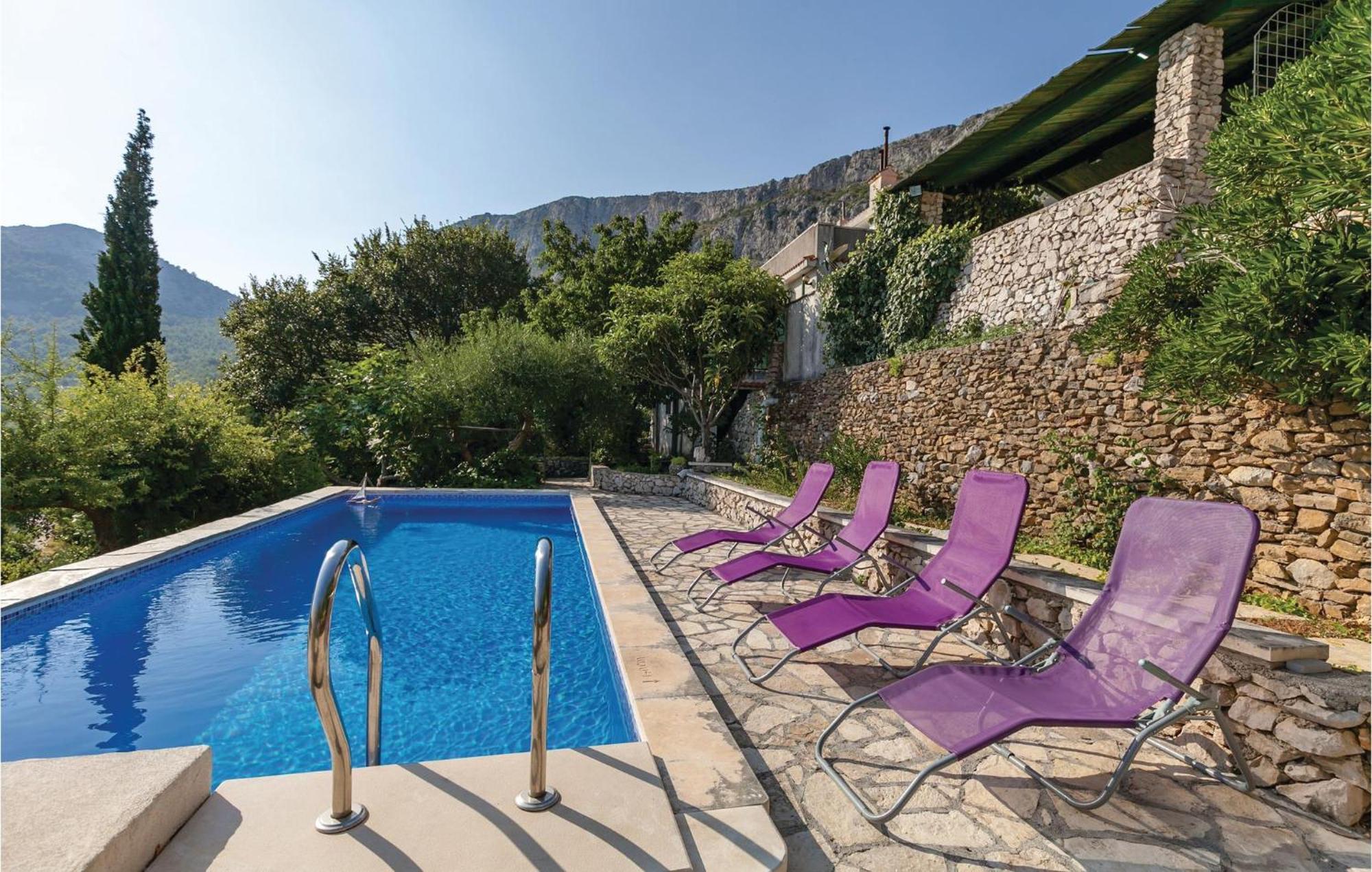Gorgeous Home In Klis With Wifi Bobani Bagian luar foto